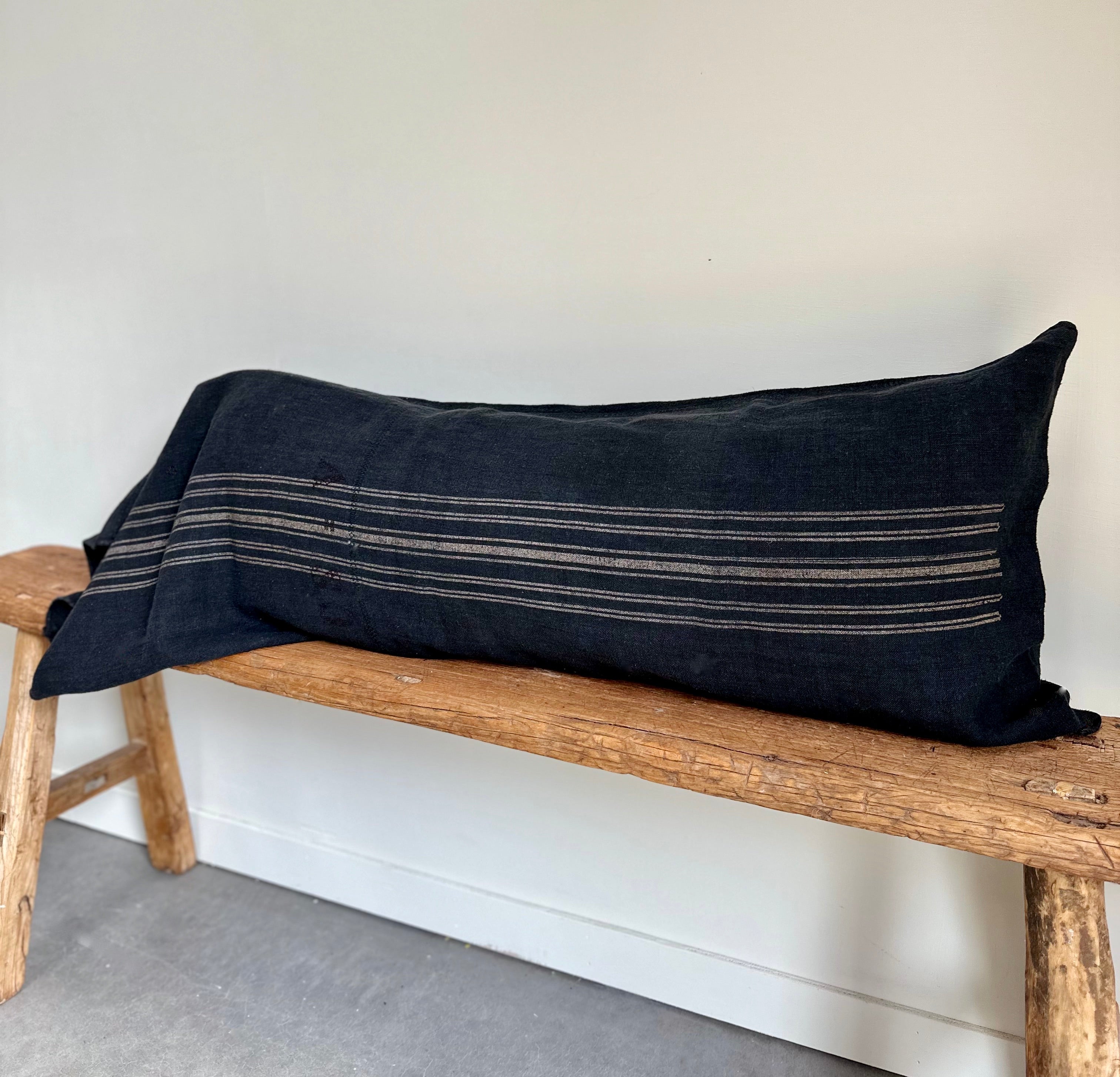 Grain-sack Monogram Pillow slip 100 x 40 indigo Blue with gold stripe