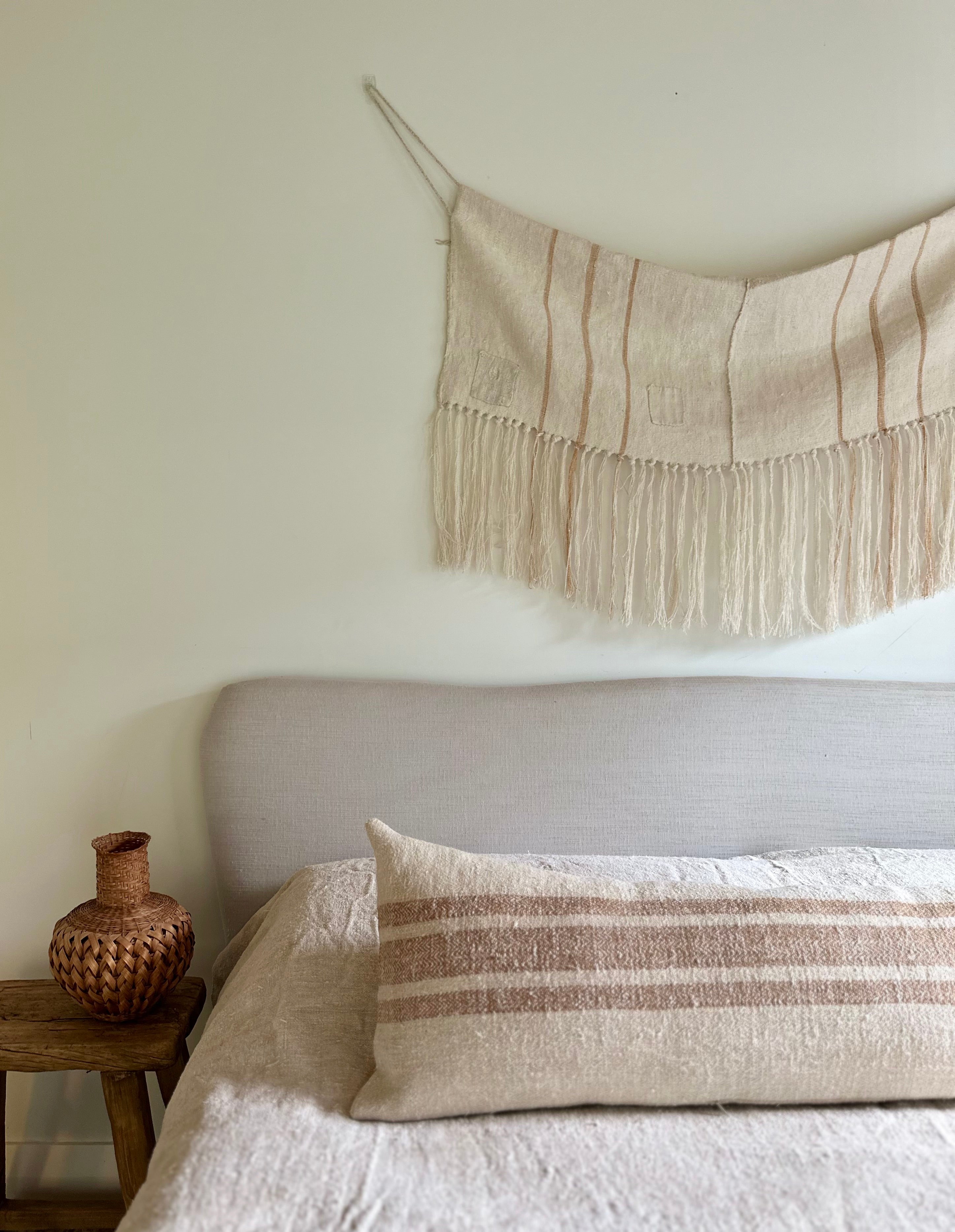Oversized grain-sack Bolster 126 x 34 Tan stripe