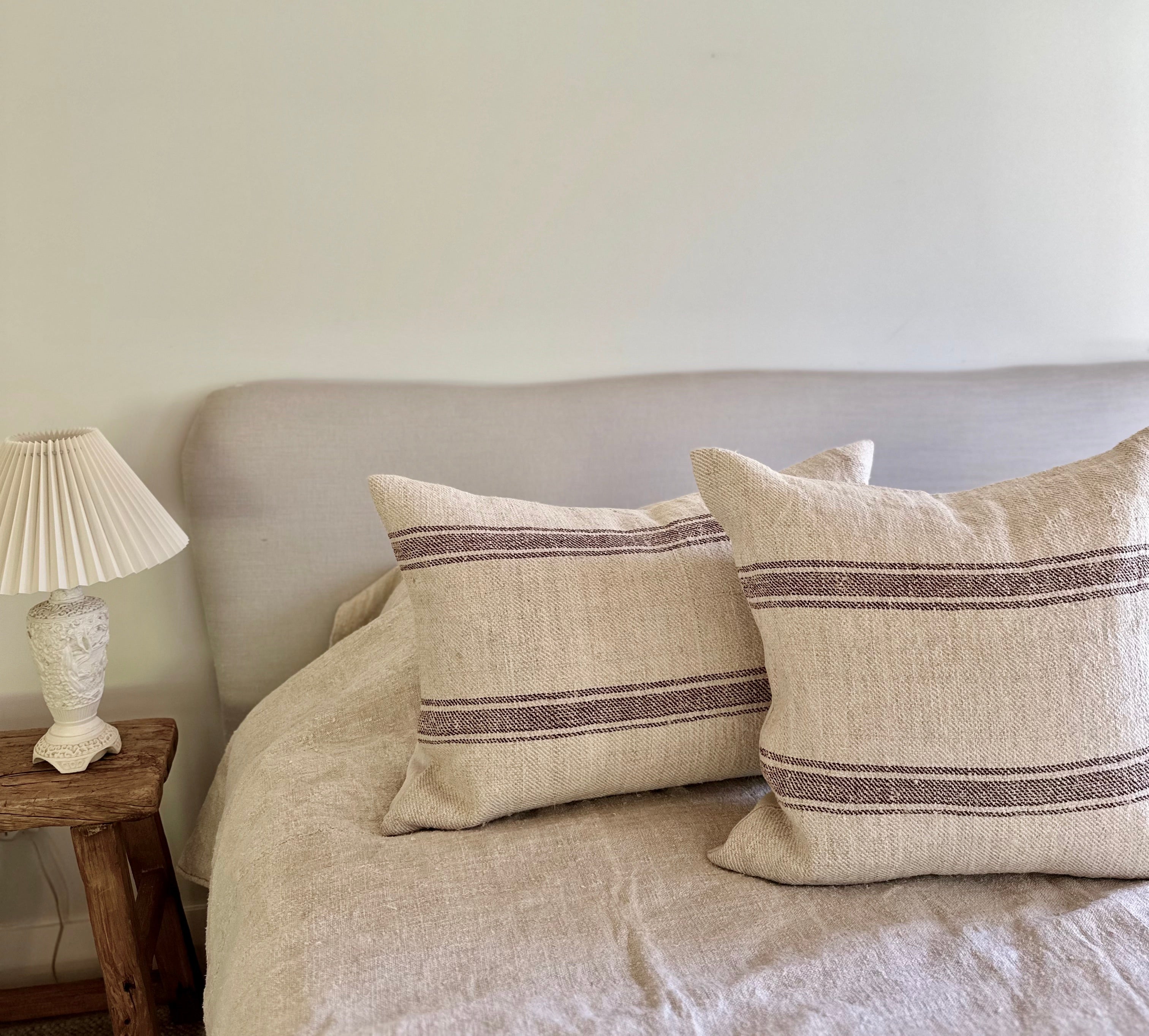 Grain-sack cushion 60 x 40 Burgundy Stripe