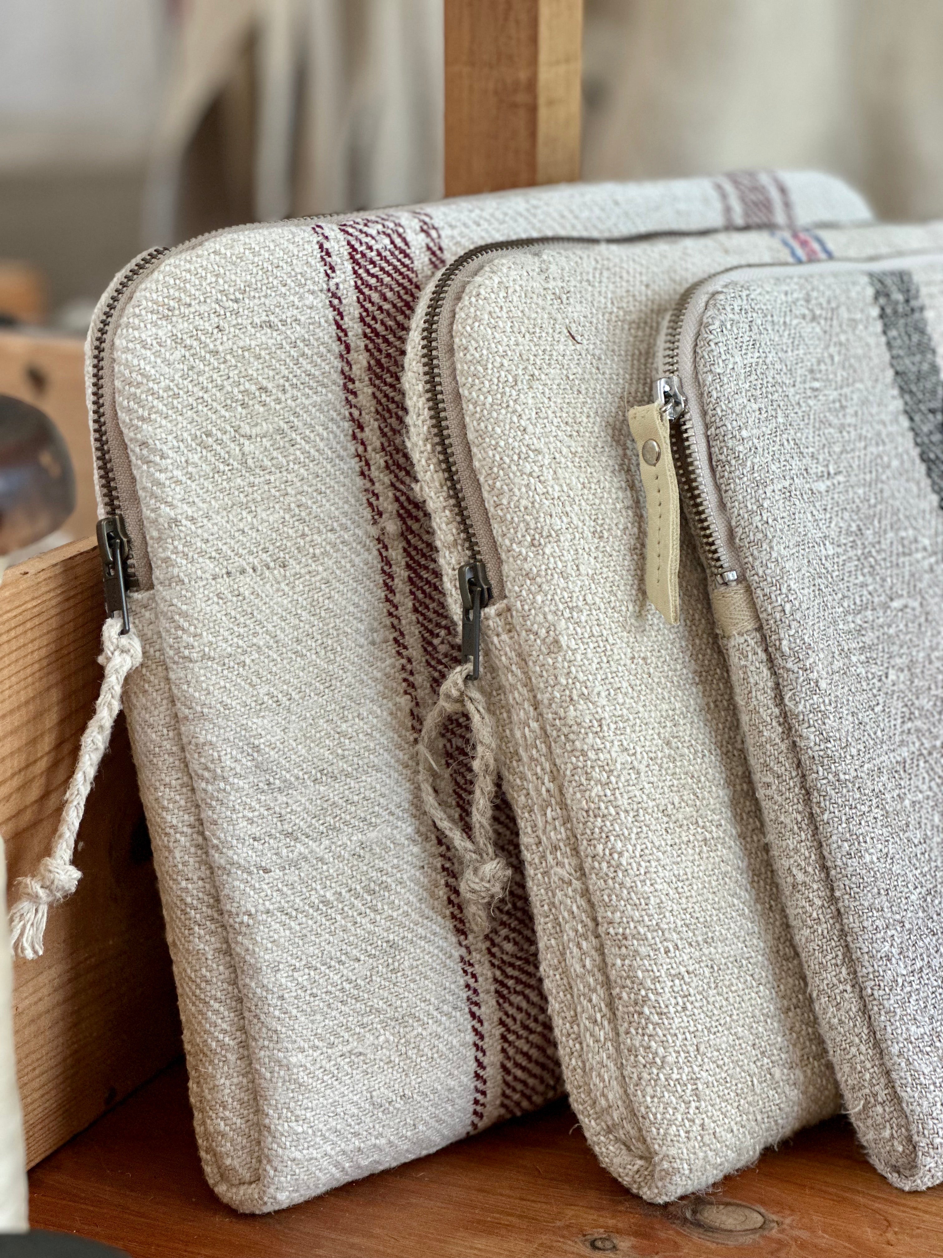 Grain-sack Lap top Sleeve with patchwork.