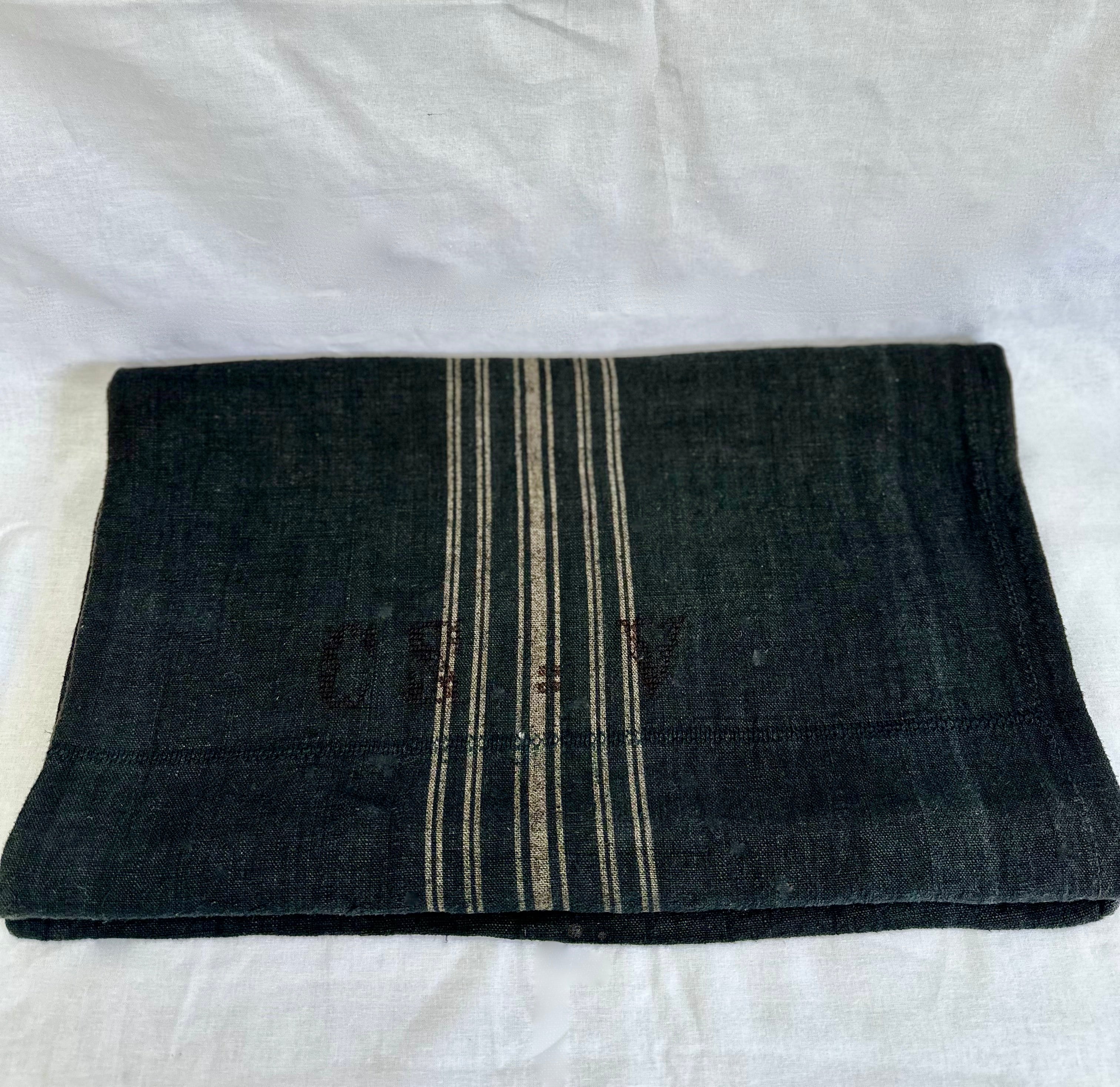 Grain-sack Monogram Pillow slip 100 x 40 indigo Blue with gold stripe