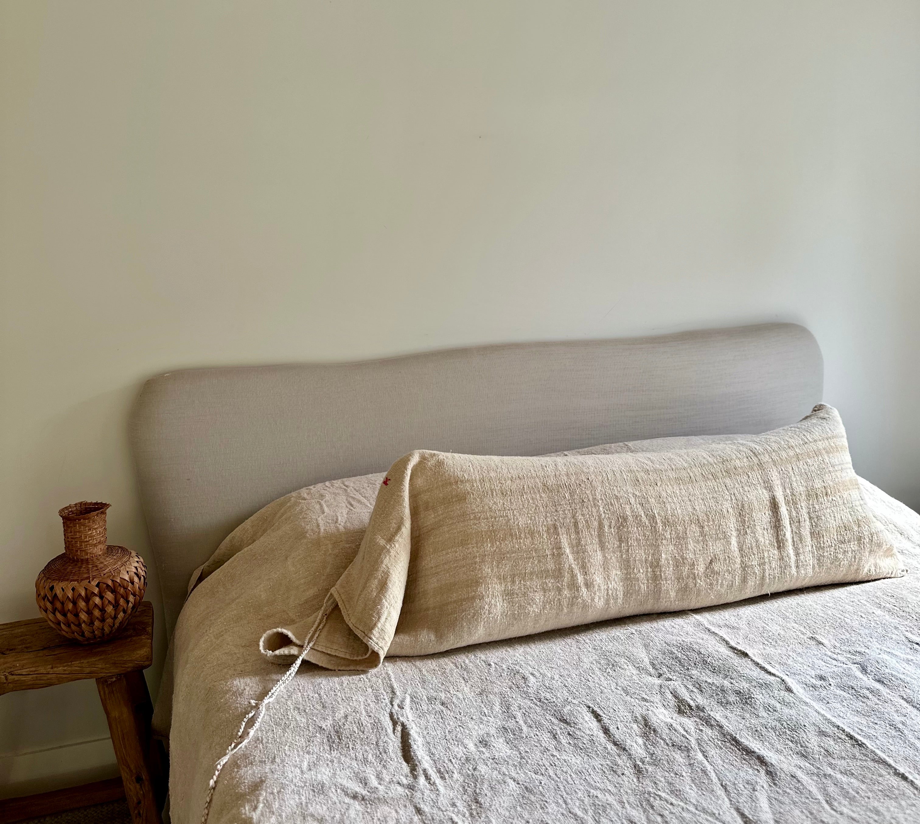 Grain-sack Pillow slip 100 x 40 oatmeal with tan stripe