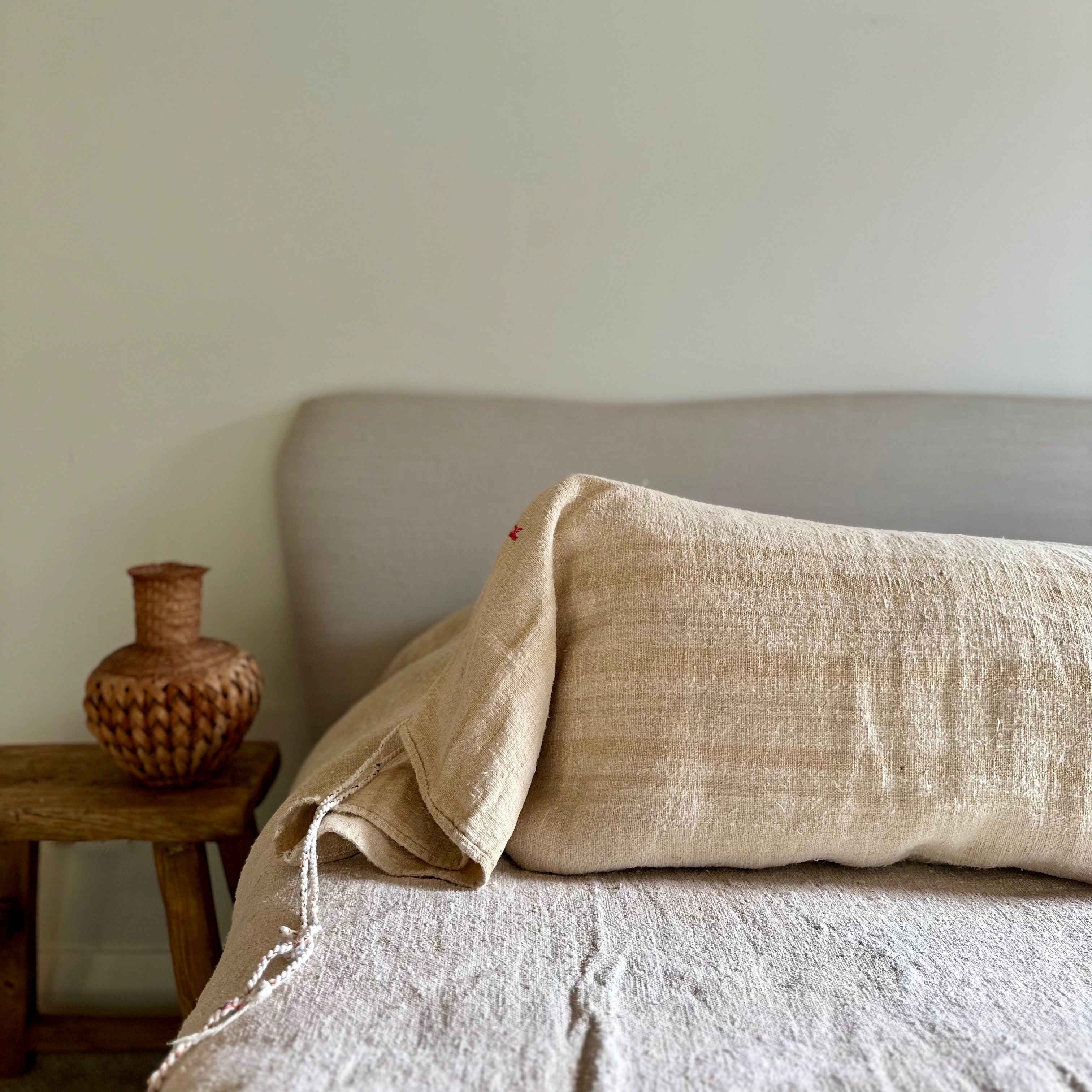 Grain-sack Pillow slip 100 x 40 oatmeal with tan stripe