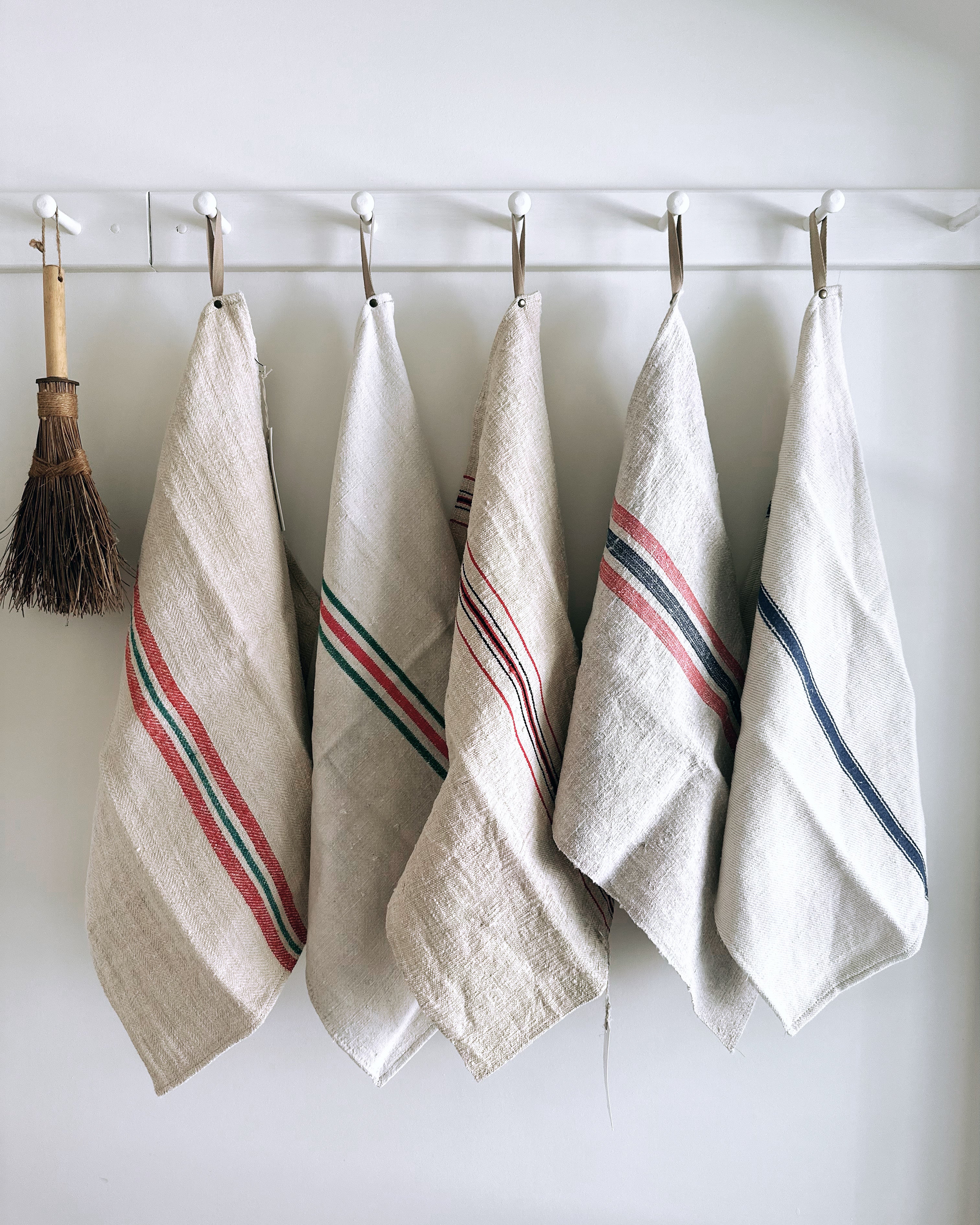 Grain-sack hand towel - single