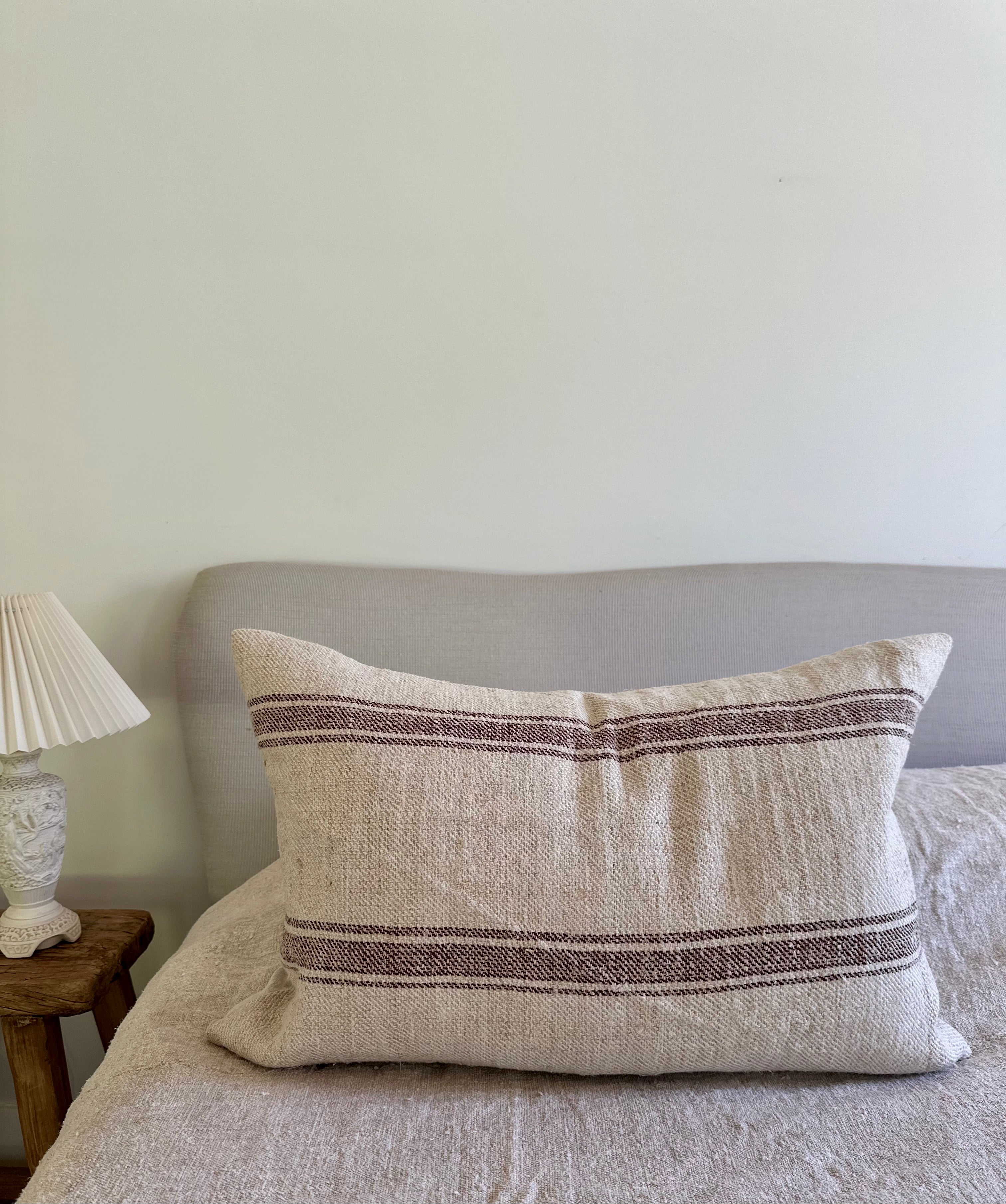 Grain-sack cushion 60 x 40 Burgundy Stripe