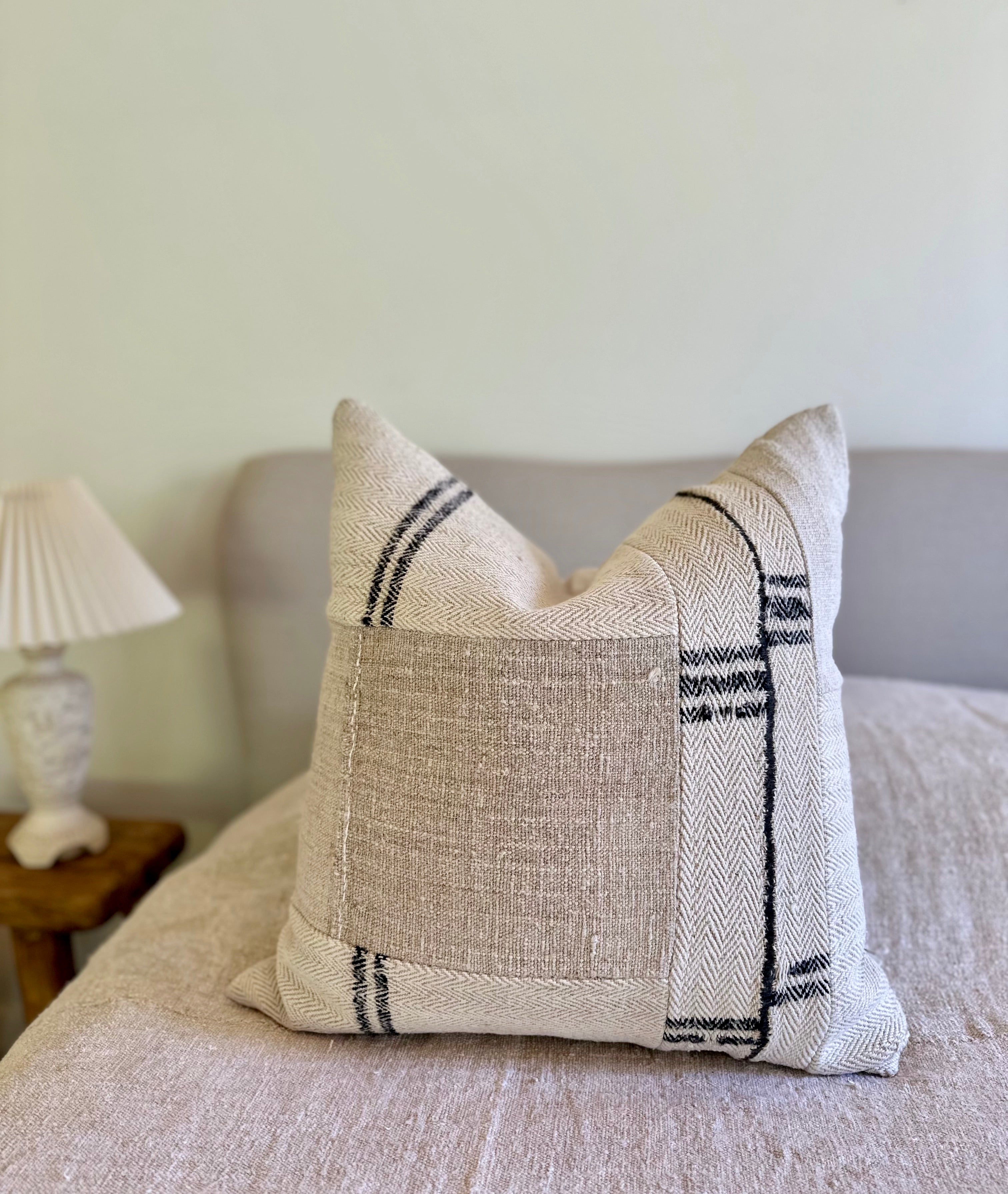 Grain-sack cushion 50 x 50 Patched - Black