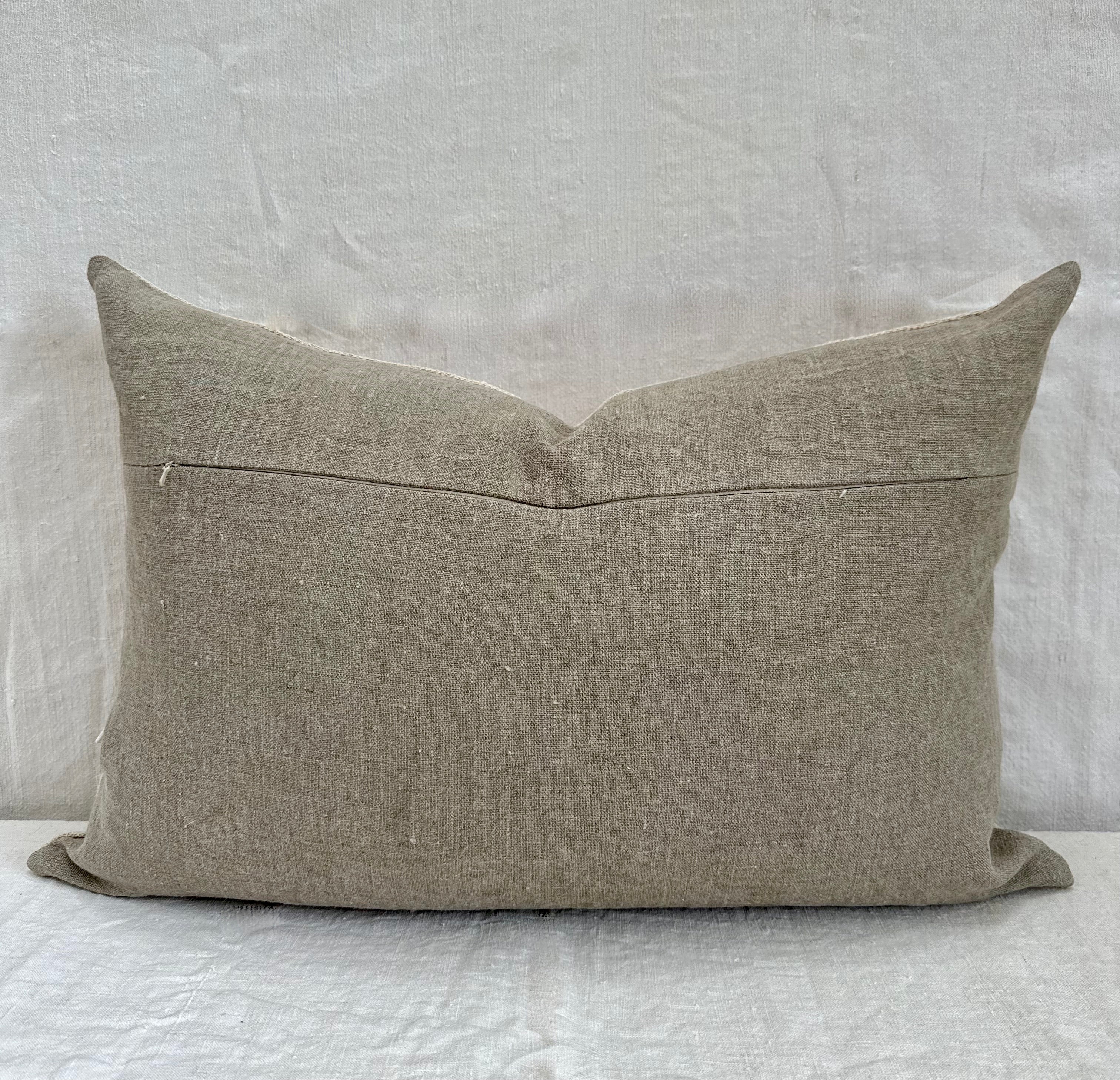 Grain-sack cushion 60 x 40 Black stripe