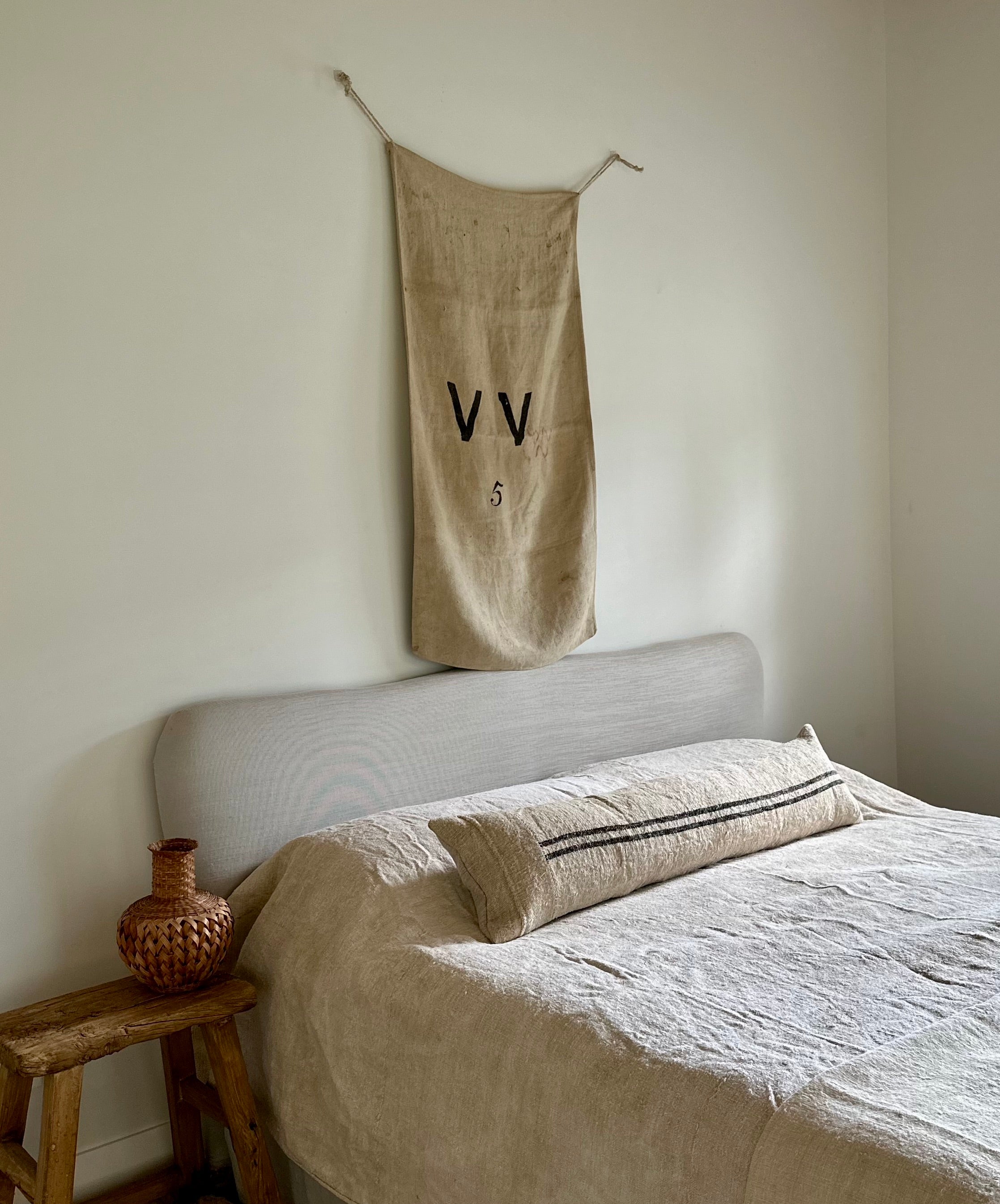'VV 5' Grainsack wall art
