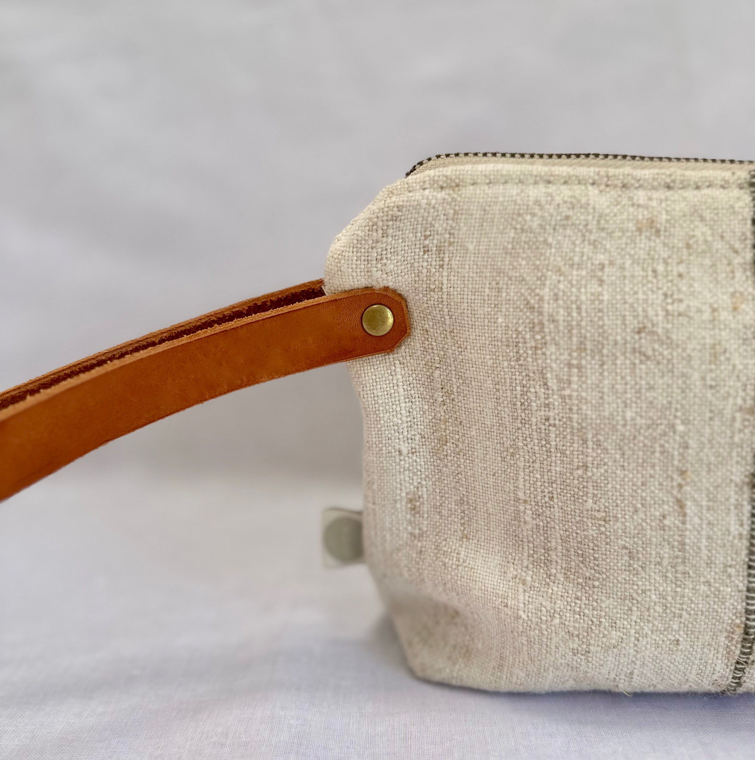 Grain-sack Workers Pouch with Leather handle - olive green stripe