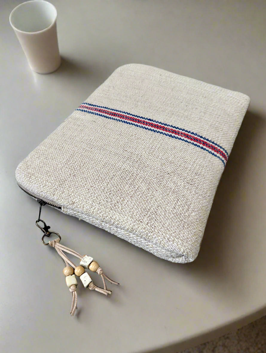 Grain-sack Lap top Sleeve with authentic stripe.