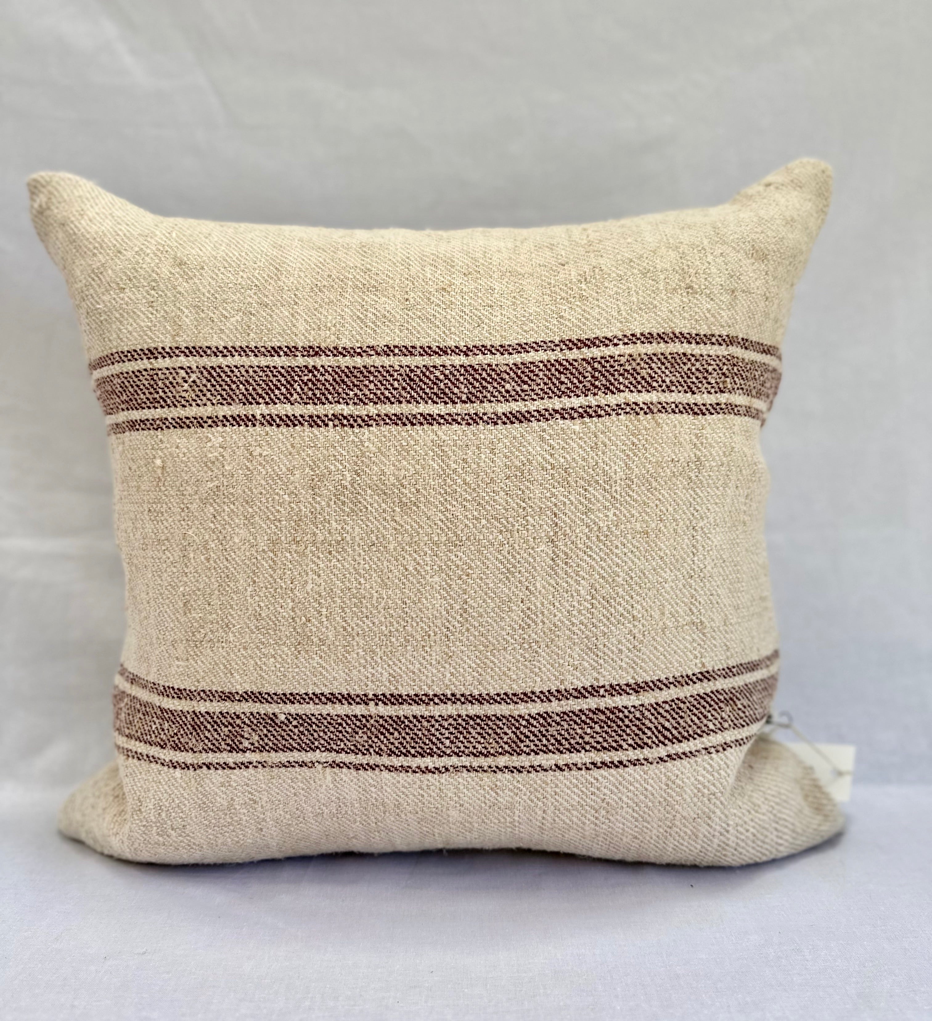 Grain-sack cushion 50 x 50 Burgundy stripe