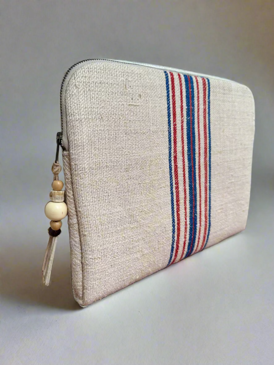 Grain-sack Lap top Sleeve with authentic stripe.