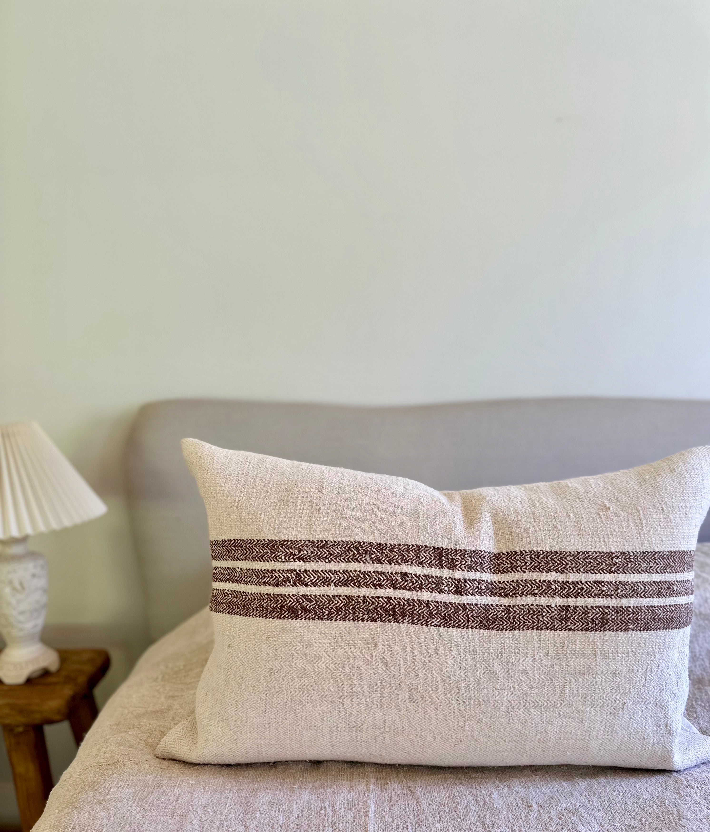 Grain-sack cushion 60 x 40 Chocolate Stripe