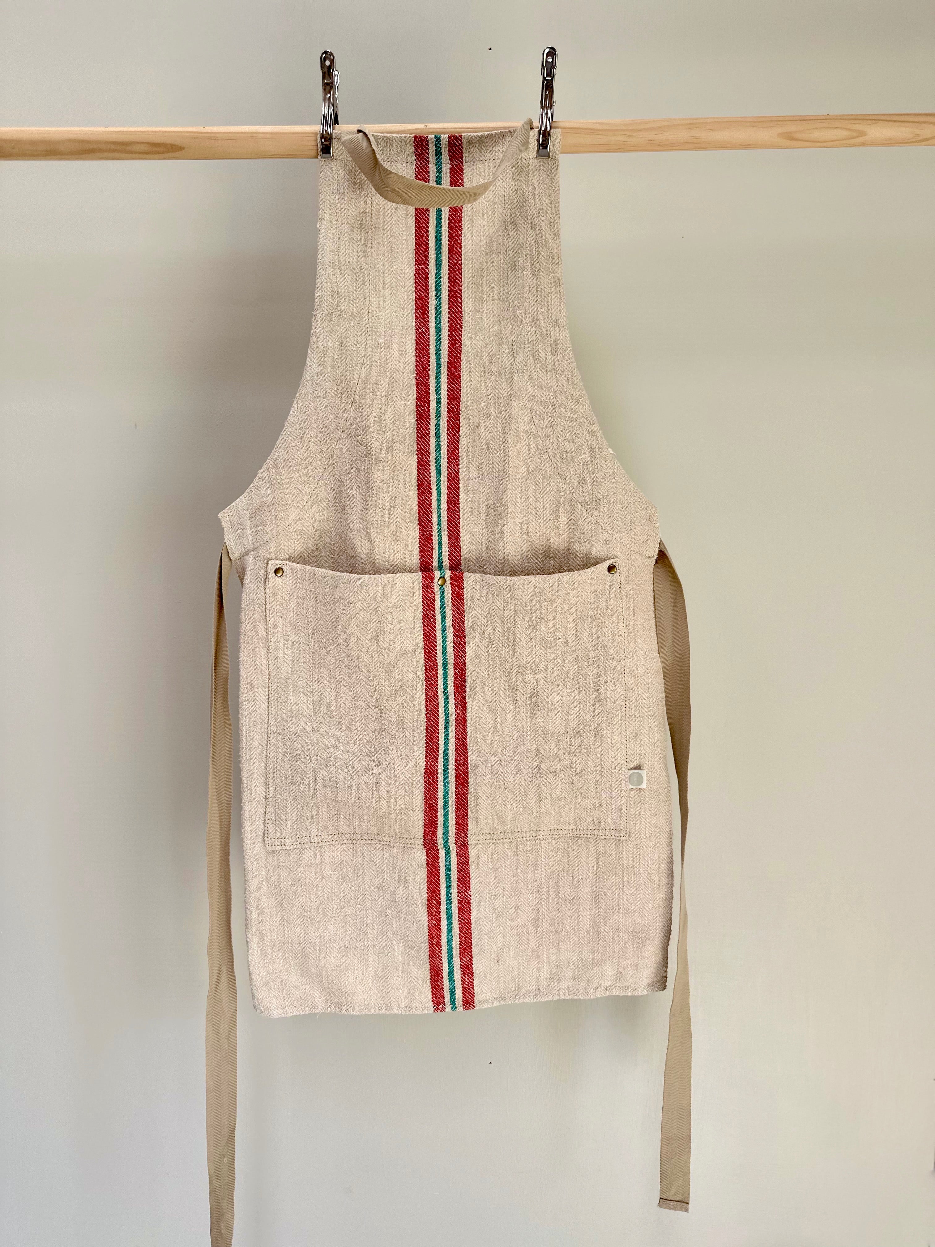 Original Heritage Grain-sack Apron front patch pocket Green and red stripe