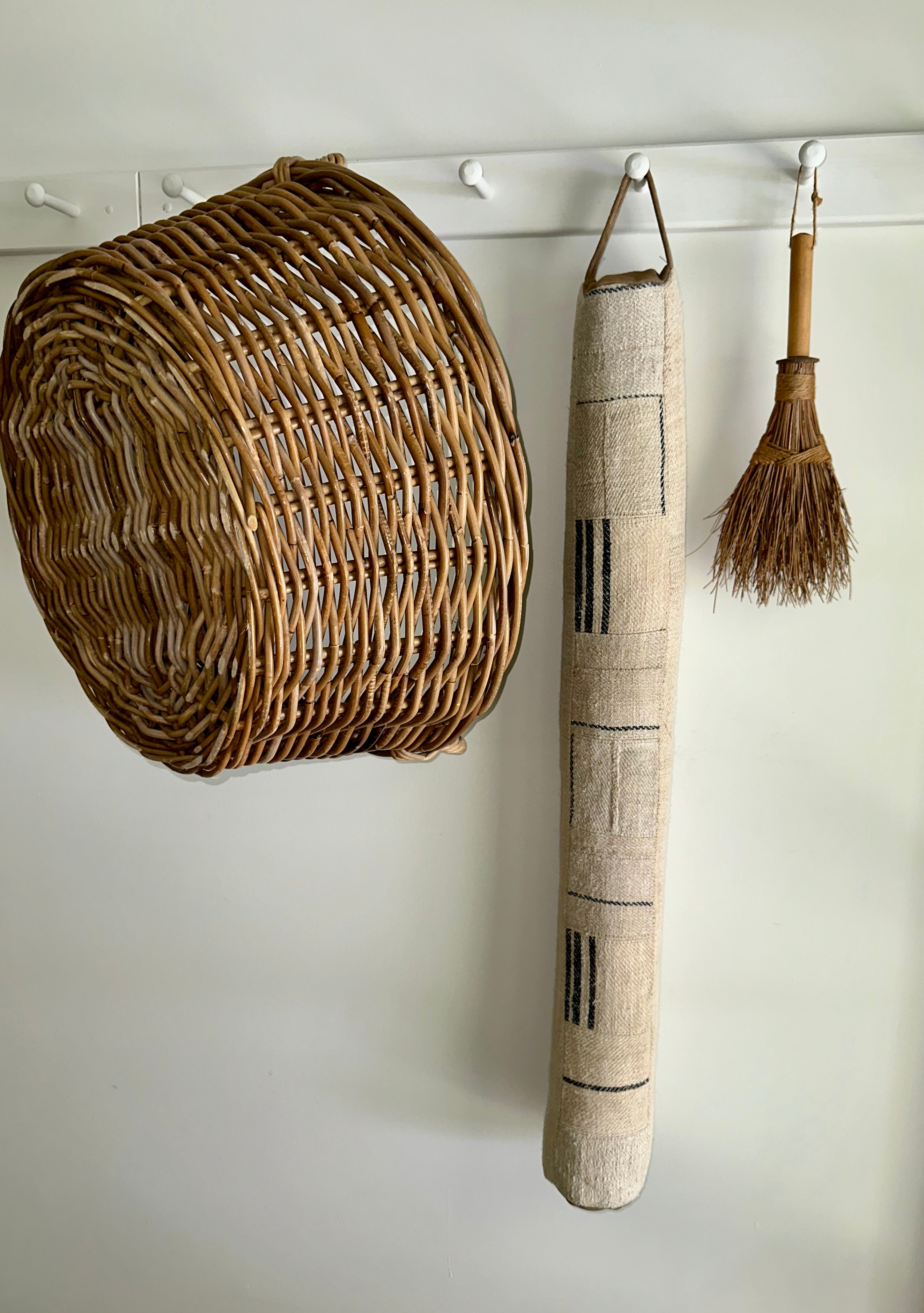 Grain-sack draught excluder