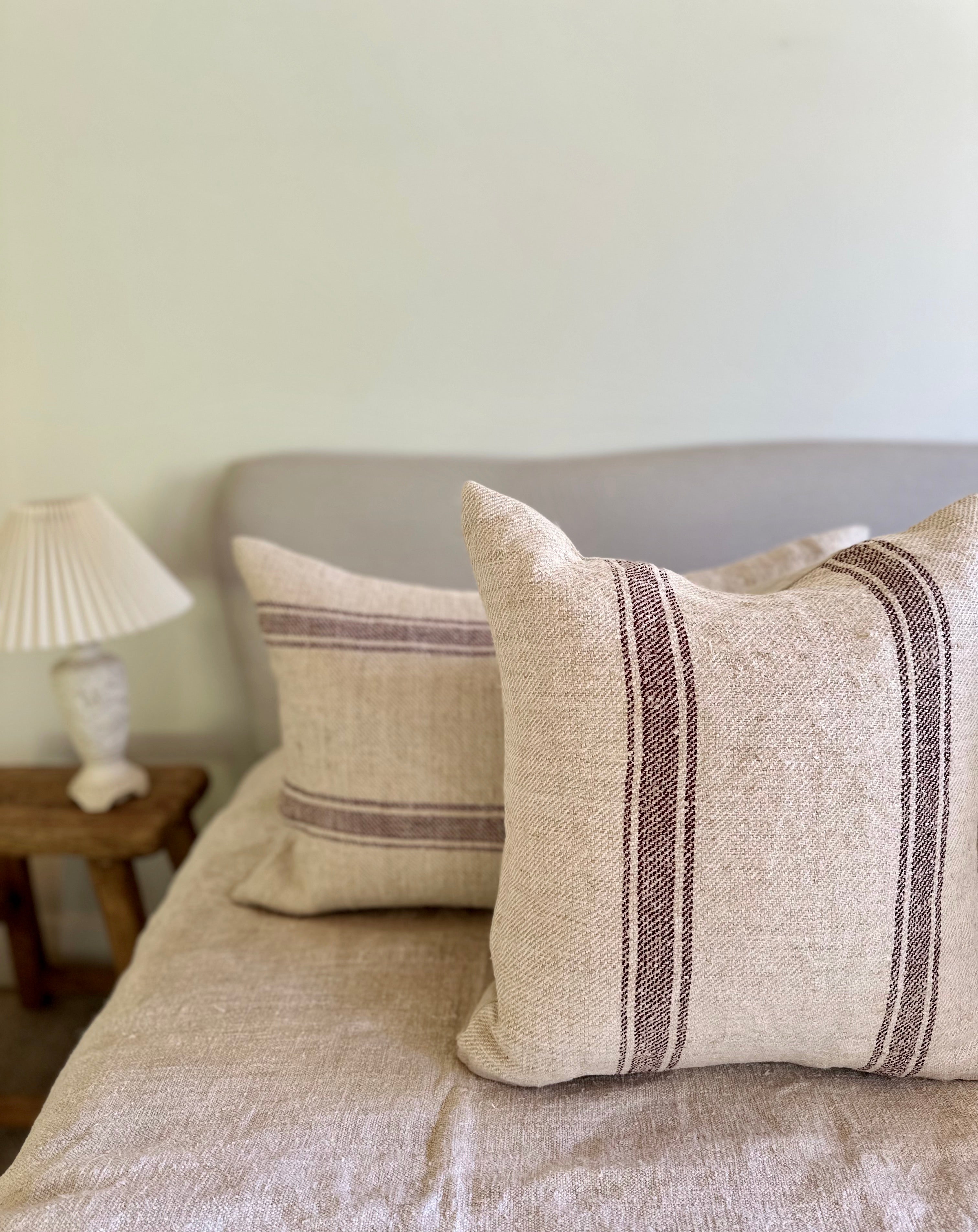 Grain-sack Square cushion 50 x 50 Burgundy Stripe